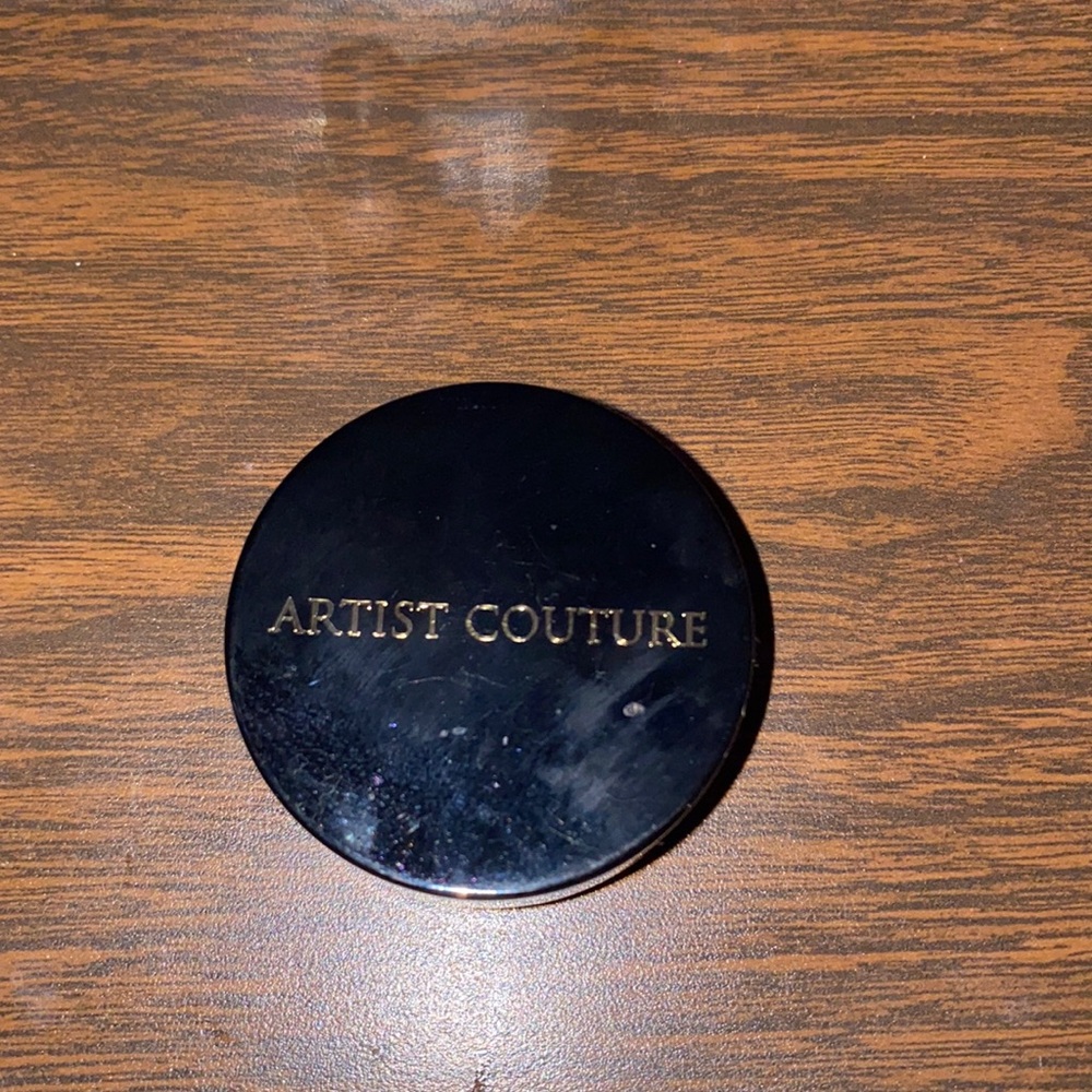 Loose powder highlighter